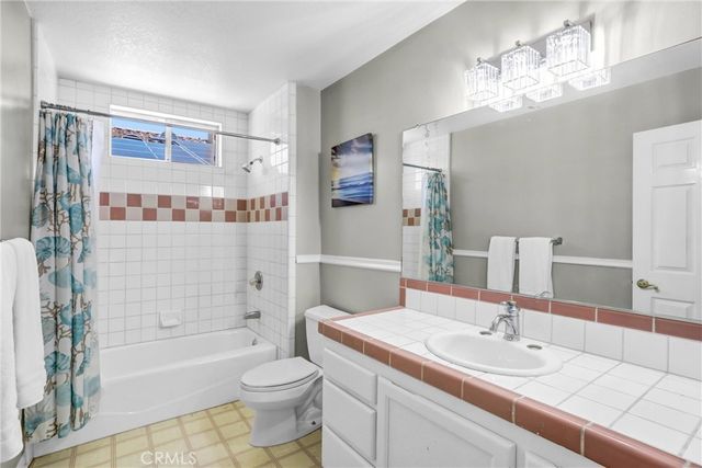 30050 Skippers Way, Canyon Lake, CA 92587