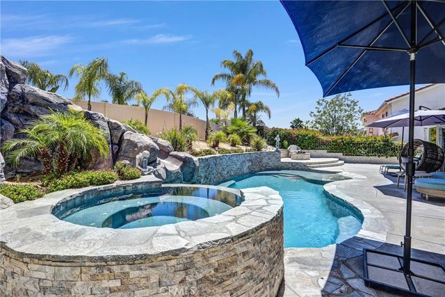 30050 Skippers Way, Canyon Lake, CA 92587