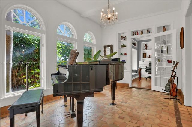 2050 Alton Road, Miami Beach, FL 33140