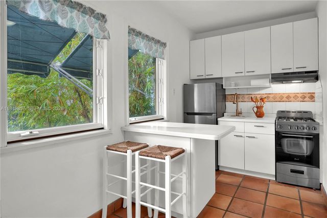 2050 Alton Road, Miami Beach, FL 33140