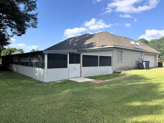 300 Veterans, Leesville, LA 71446
