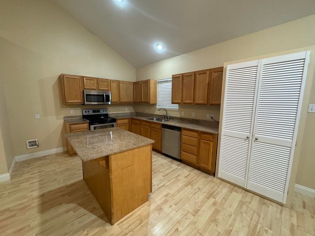 300 Veterans, Leesville, LA 71446