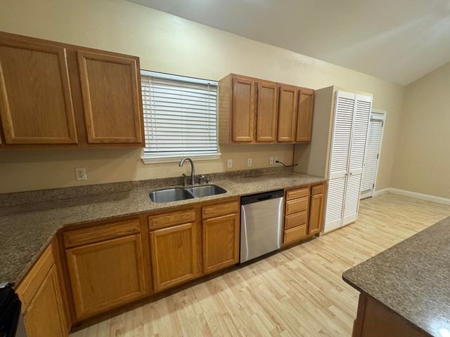 300 Veterans, Leesville, LA 71446
