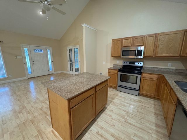300 Veterans, Leesville, LA 71446