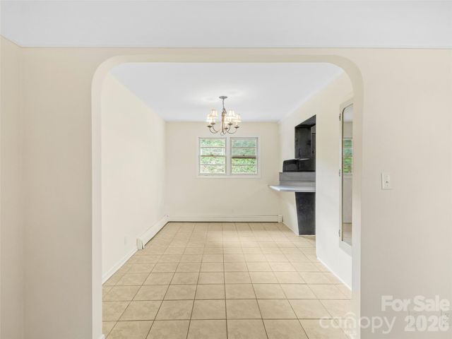 309 Presnell Street, Burnsville, NC 28714
