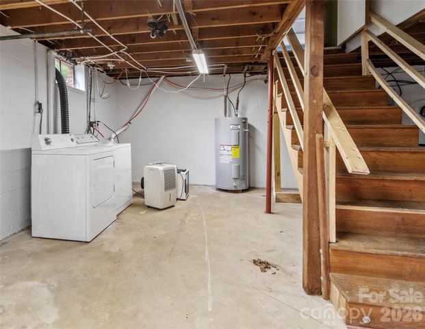 309 Presnell Street, Burnsville, NC 28714