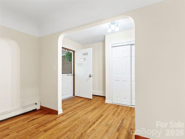 309 Presnell Street, Burnsville, NC 28714