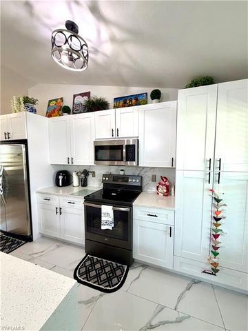 500 NW 20th AVE, Cape Coral, FL 33993