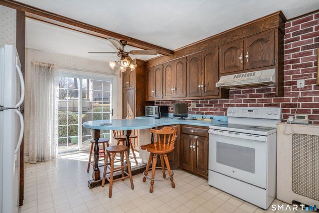 3 Linwold Drive, West Hartford, CT 06107