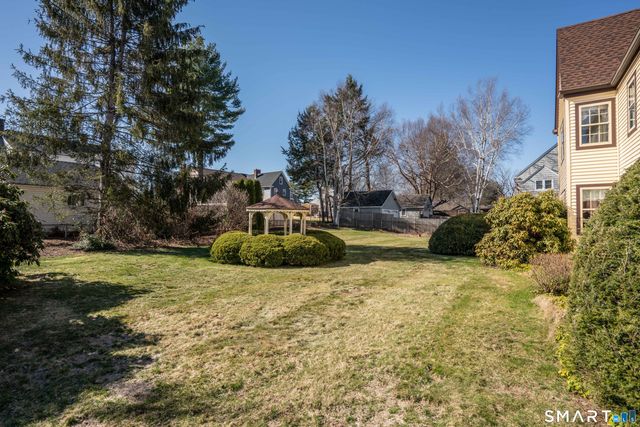 3 Linwold Drive, West Hartford, CT 06107