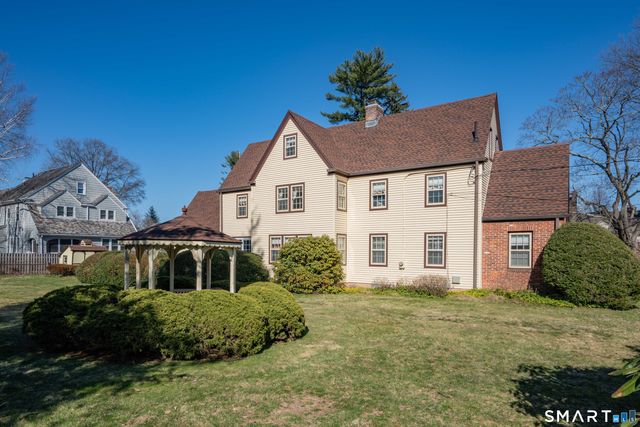 3 Linwold Drive, West Hartford, CT 06107