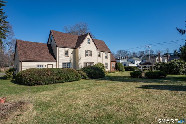3 Linwold Drive, West Hartford, CT 06107