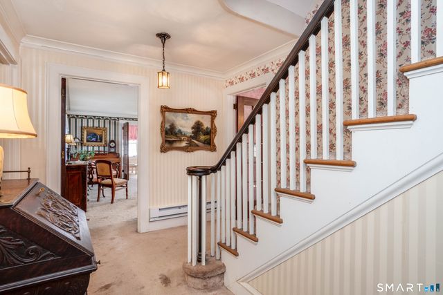 3 Linwold Drive, West Hartford, CT 06107