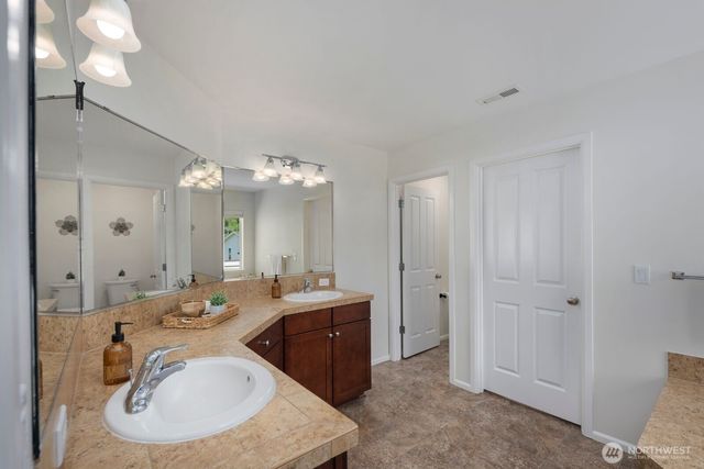4026 S 380th Place, Auburn, WA 98001