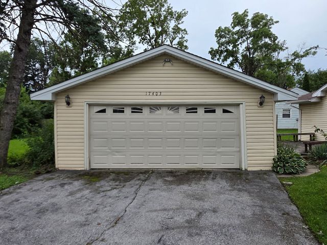 17403 Holmes Avenue, Hazel Crest, IL 60429