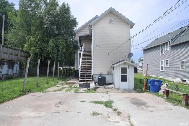 428 7TH Street, Moline, IL 61265