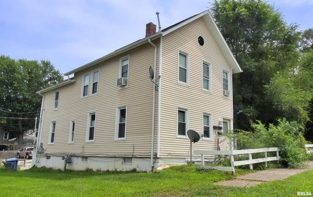 428 7TH Street, Moline, IL 61265