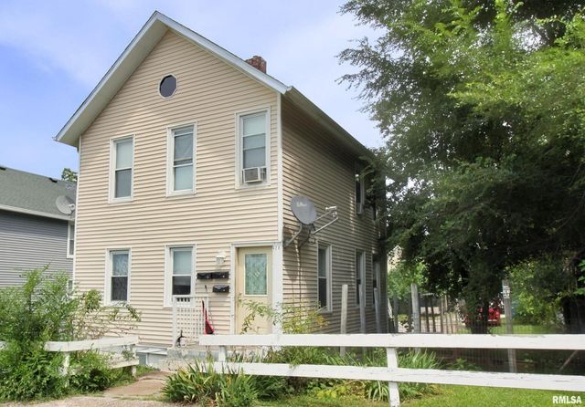 428 7TH Street, Moline, IL 61265