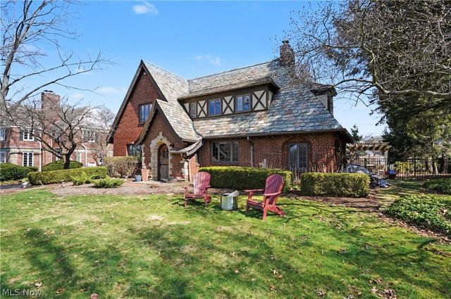 131 N Wheaton Road, Akron, OH 44313