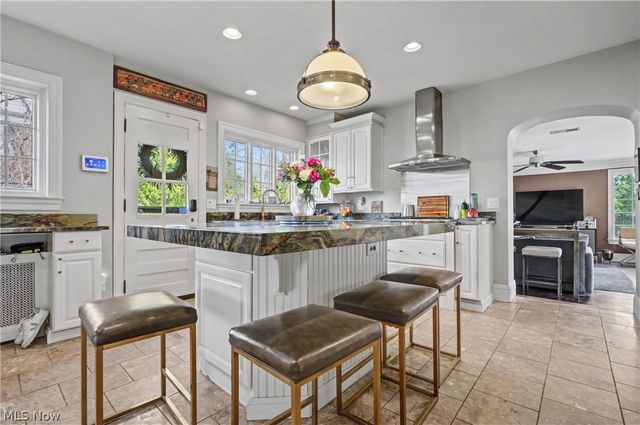 131 N Wheaton Road, Akron, OH 44313