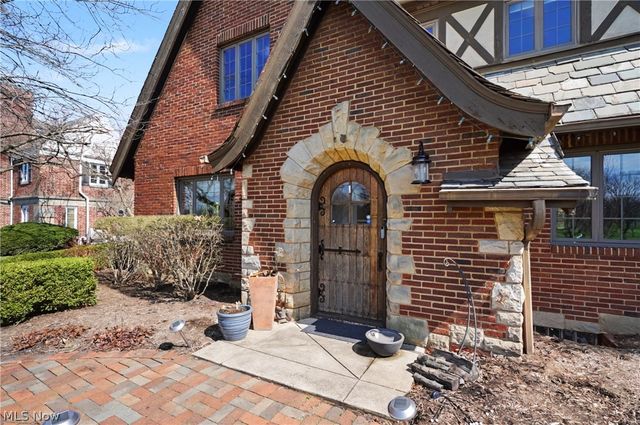 131 N Wheaton Road, Akron, OH 44313