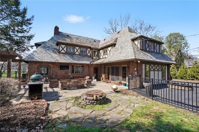 131 N Wheaton Road, Akron, OH 44313