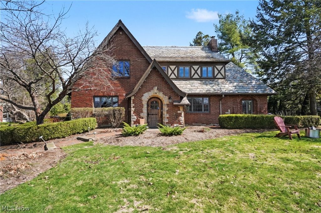 131 N Wheaton Road, Akron, OH 44313