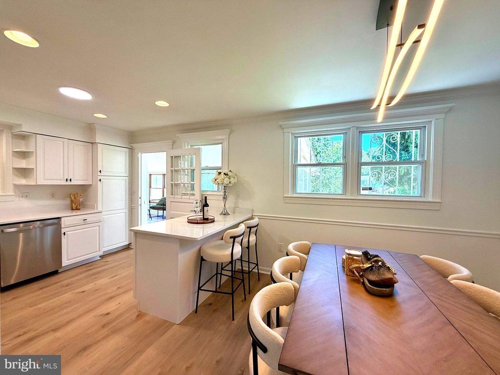 Image 11 of property listing at 4805 TAMWORTH CT, Temple Hills, MD 20748