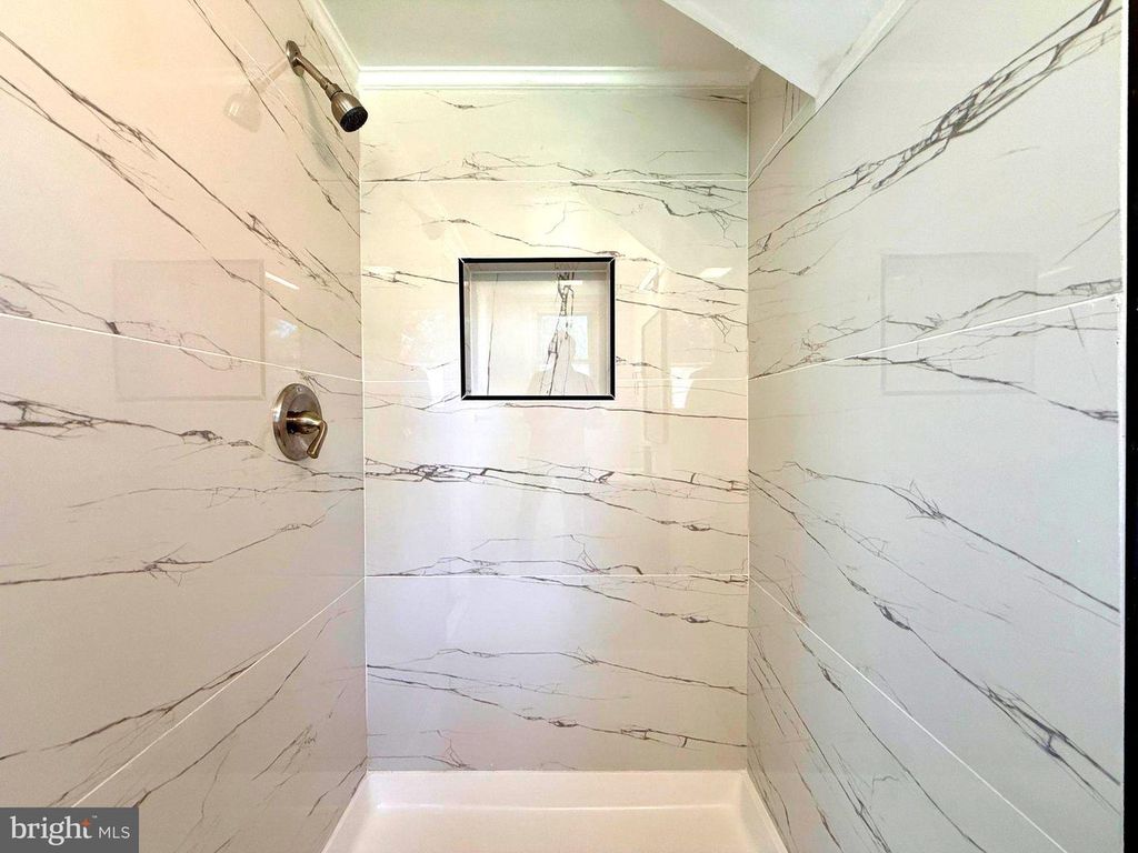 Image 26 of property listing at 4805 TAMWORTH CT, Temple Hills, MD 20748