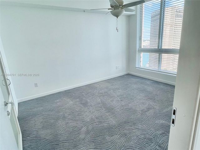 300 S Biscayne Blvd T-2012, Miami, FL 33131