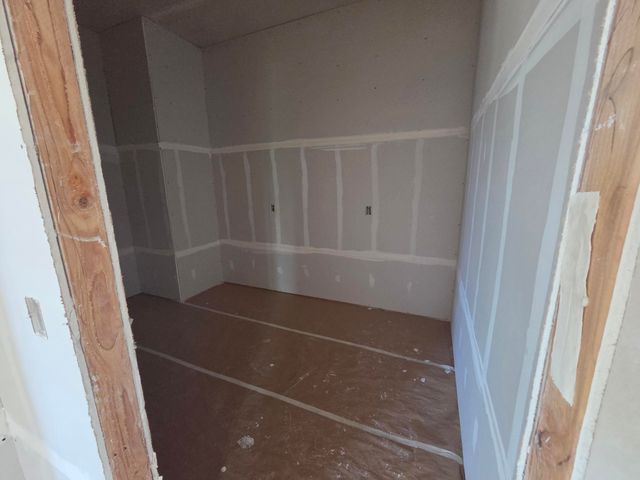 3817 E Cypress Point Street, Springfield, MO 65802