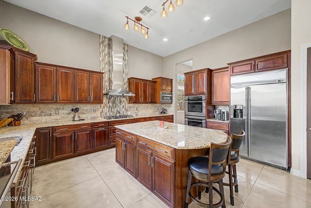 1156 W Casentino Pass, Oro Valley, AZ 85755