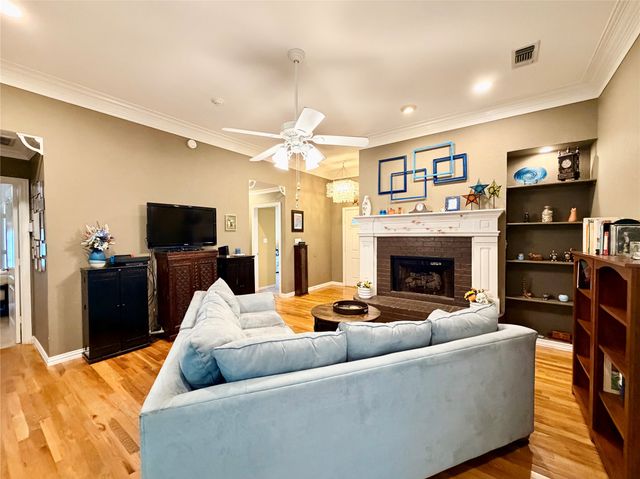 2121 Preston Place, Denton, TX 76209