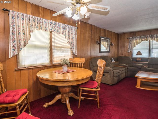 21016 Se STARK St 71, Gresham, OR 97030