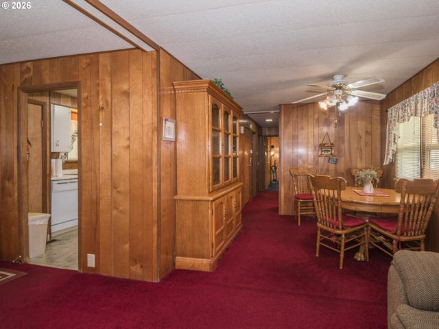 21016 Se STARK St 71, Gresham, OR 97030