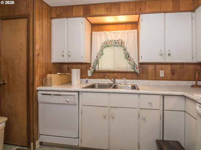 21016 Se STARK St 71, Gresham, OR 97030