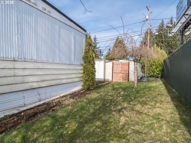 21016 Se STARK St 71, Gresham, OR 97030