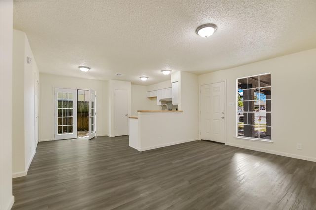 1804 Nicole CIR, Round Rock, TX 78664