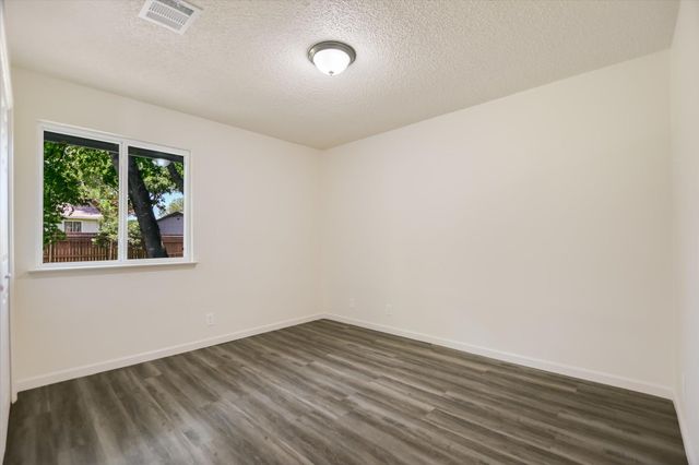 1804 Nicole CIR, Round Rock, TX 78664