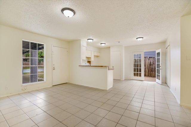 1804 Nicole CIR, Round Rock, TX 78664