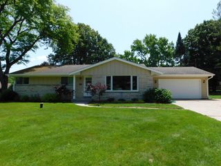 16305 Coronado COURT, Brookfield, WI 53005