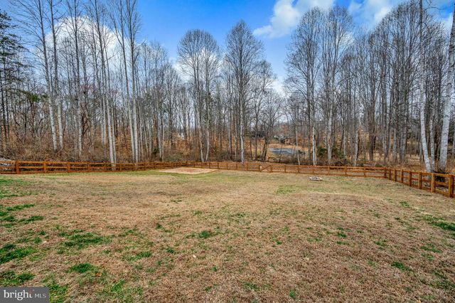6112 EDS RD, Mineral, VA 23117