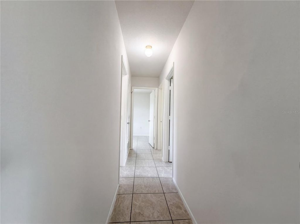 Image 15 of property listing at 737 GULF COAST BOULEVARD, Venice, FL 34285