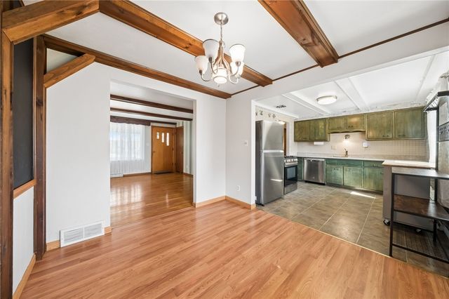 428 Crestview Dr, Plum Boro, PA 15239