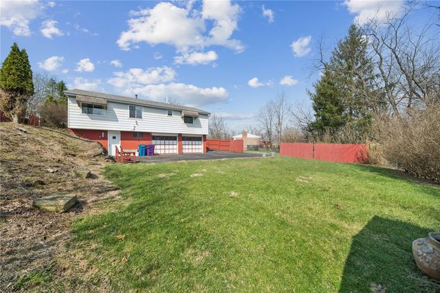 428 Crestview Dr, Plum Boro, PA 15239