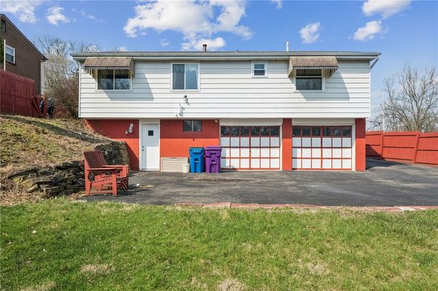 428 Crestview Dr, Plum Boro, PA 15239