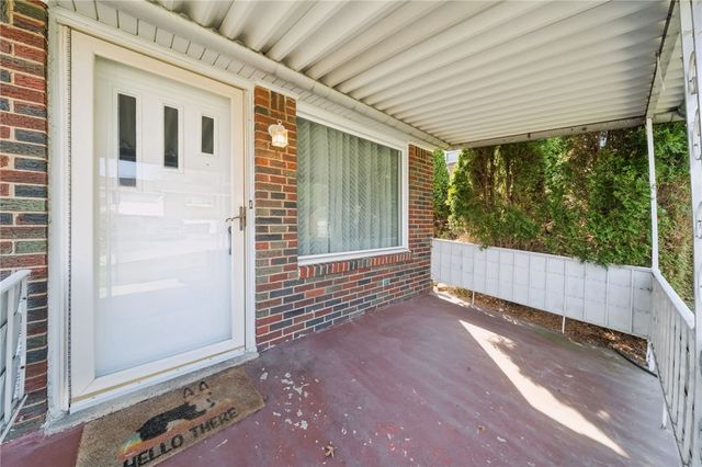 428 Crestview Dr, Plum Boro, PA 15239