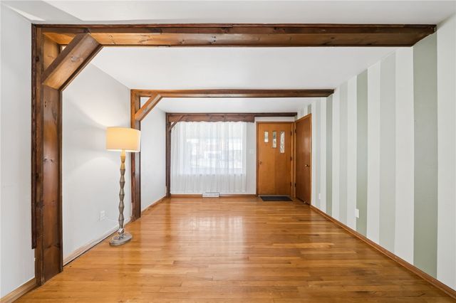 428 Crestview Dr, Plum Boro, PA 15239