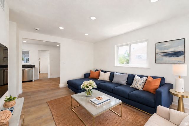 5111 S PIEPER BLVD, Salt Lake City, UT 84118