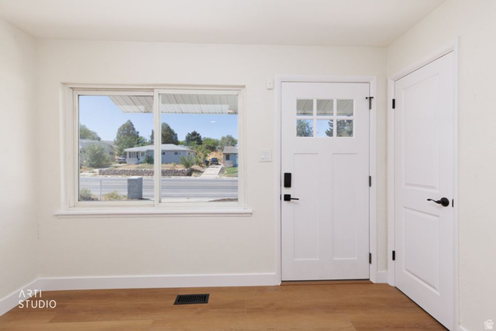 5111 S PIEPER BLVD, Salt Lake City, UT 84118 — photo 5
